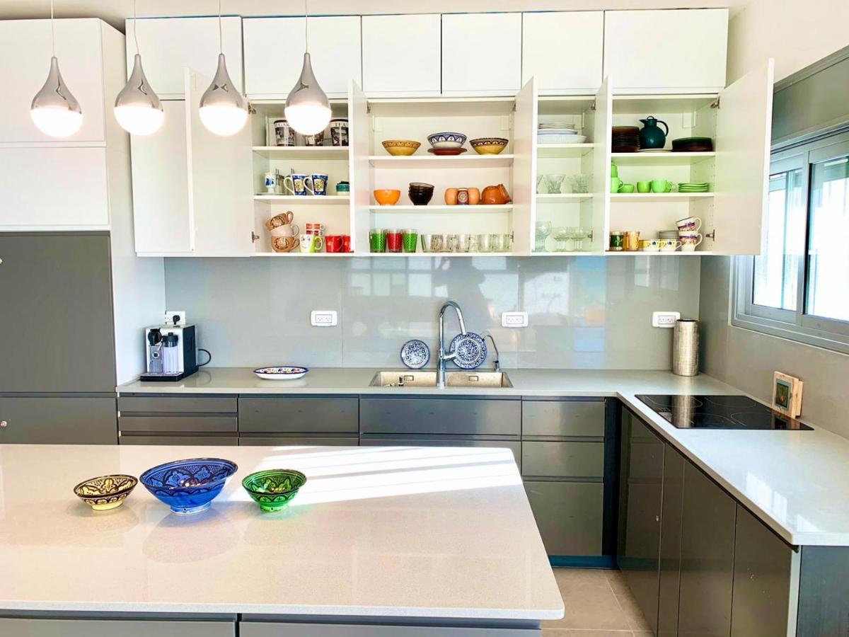 Beach Place Apartments Χάιφα Εξωτερικό φωτογραφία